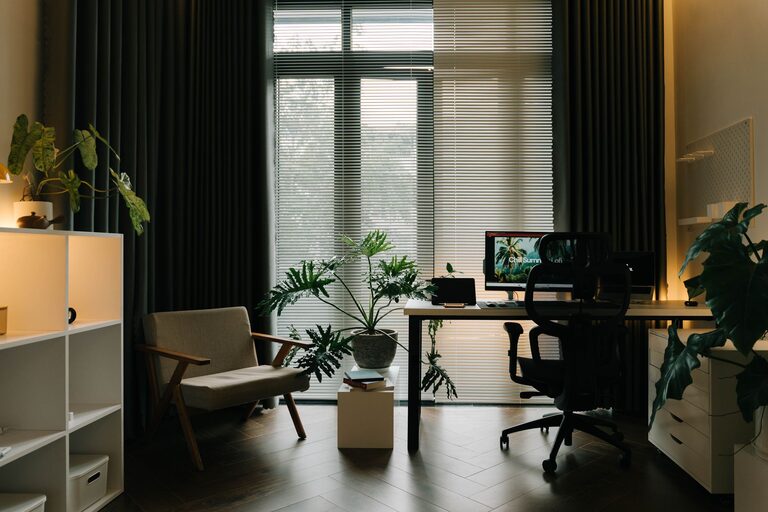 Tips for Creating a Cozy and Functional Home Office Space